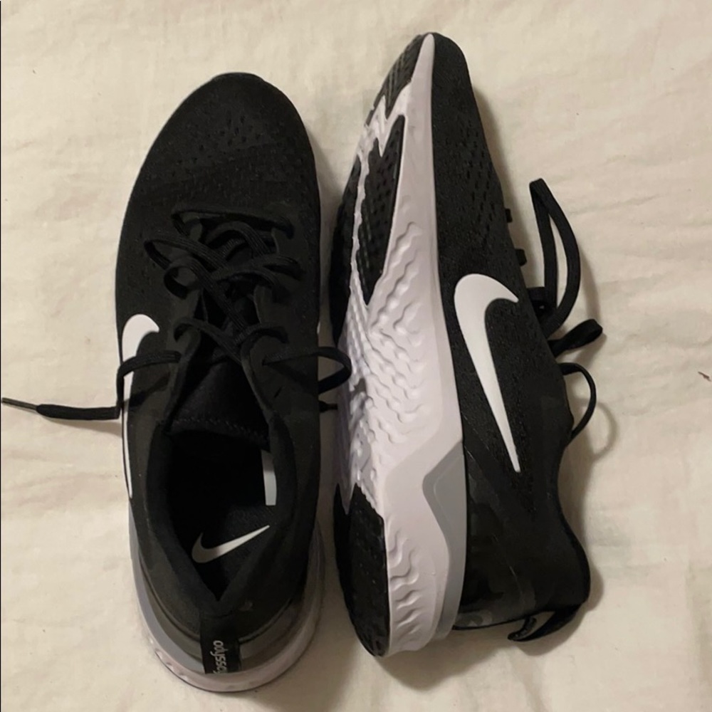 Nike odyssey reacts size 11